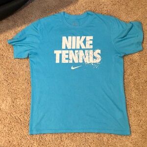 Nike tennis blue men’s medium short sleeve t-shirt